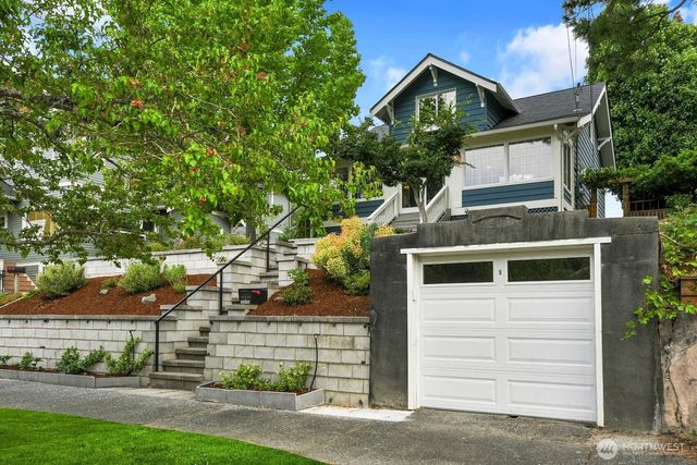 3026 NW 71st Street, Seattle, WA 98117