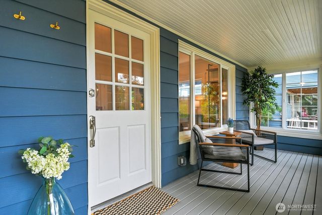 3026 NW 71st Street, Seattle, WA 98117