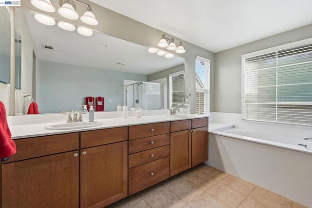 4006 Di Vinci Ct, Antioch, CA 94509