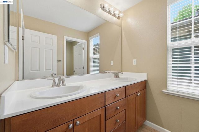 4006 Di Vinci Ct, Antioch, CA 94509