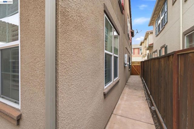 4006 Di Vinci Ct, Antioch, CA 94509