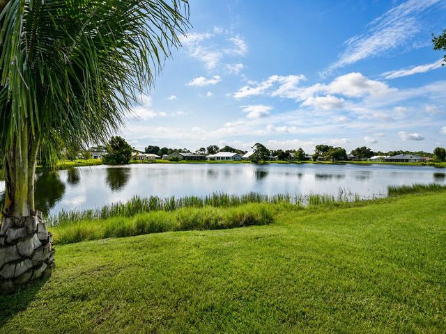 5212 Feather Creek Drive, Fort Pierce, FL 34951