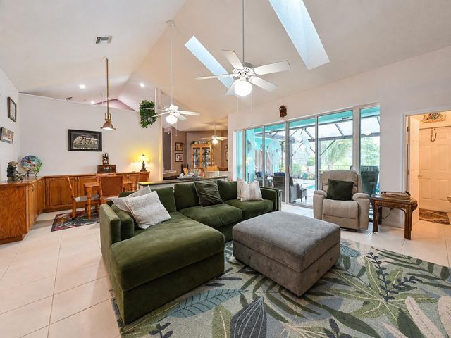 5212 Feather Creek Drive, Fort Pierce, FL 34951