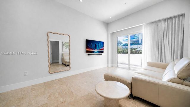 6917 Collins Ave L-107, Miami Beach, FL 33141