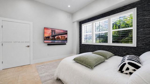 6917 Collins Ave L-107, Miami Beach, FL 33141