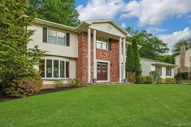 27 Rochelle Drive, New City, NY 10956