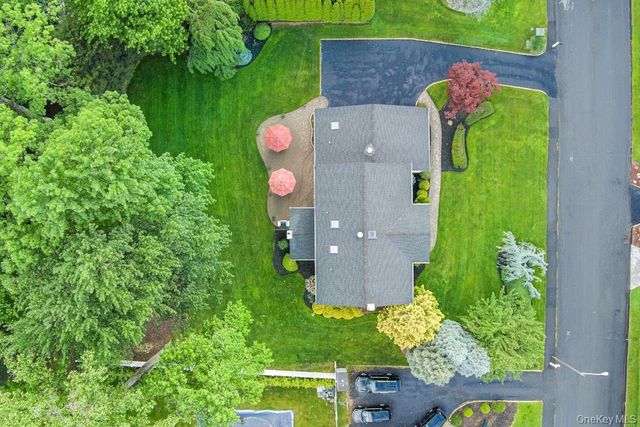 27 Rochelle Drive, New City, NY 10956