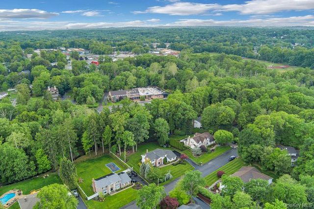 27 Rochelle Drive, New City, NY 10956