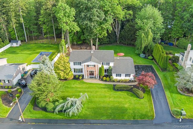 27 Rochelle Drive, New City, NY 10956