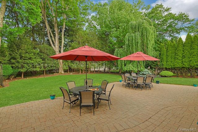 27 Rochelle Drive, New City, NY 10956