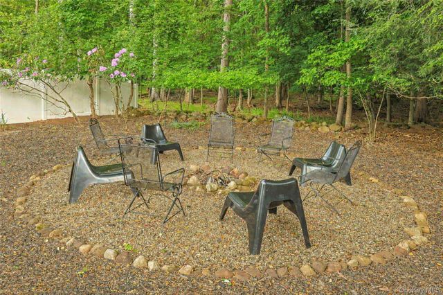 27 Rochelle Drive, New City, NY 10956