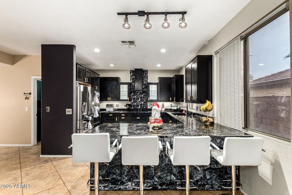 1643 E WILDHORSE Place, Chandler, AZ 85286 — photo 5