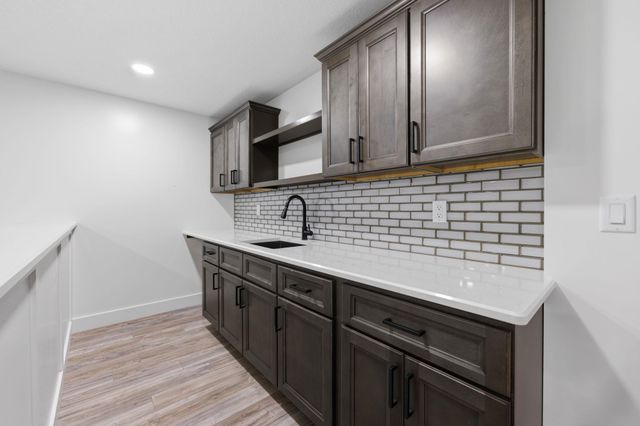 3781 S Jama St, Goddard, KS 67052