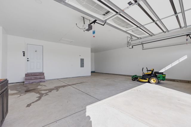 3781 S Jama St, Goddard, KS 67052