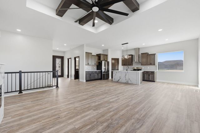 3781 S Jama St, Goddard, KS 67052