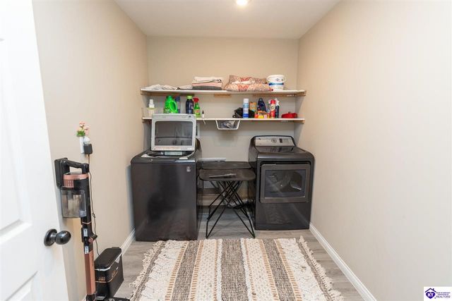 7205 S Woodland Drive, Radcliff, KY 40160