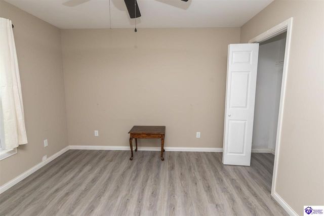 7205 S Woodland Drive, Radcliff, KY 40160