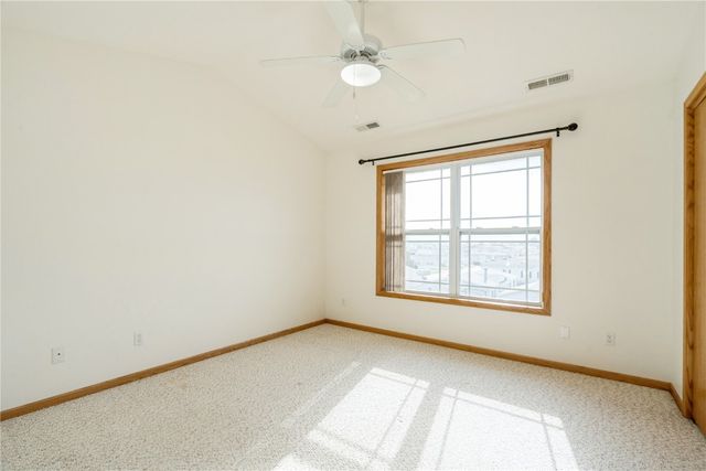 5425 Kacena Avenue B, Marion, IA 52302