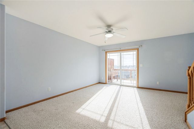 5425 Kacena Avenue B, Marion, IA 52302