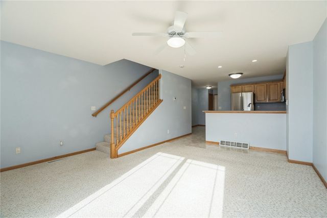 5425 Kacena Avenue B, Marion, IA 52302