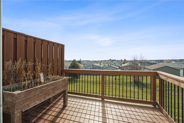 5425 Kacena Avenue B, Marion, IA 52302