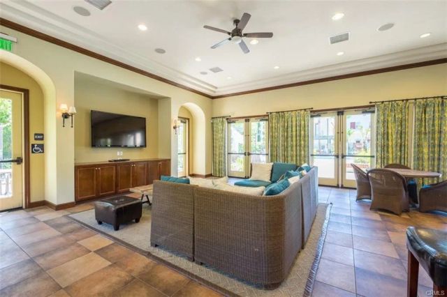 533 S Melrose, Anaheim, CA 92805