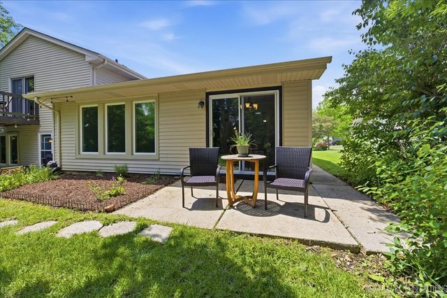 2020 Carling Road, Hoffman Estates, IL 60169