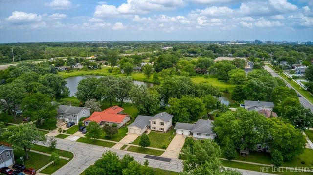 2020 Carling Road, Hoffman Estates, IL 60169