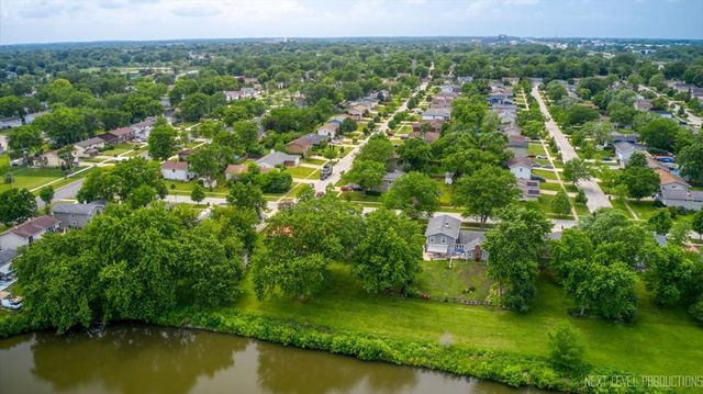 2020 Carling Road, Hoffman Estates, IL 60169