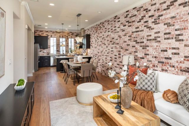 104 Evandale Avenue, Mountain View, CA 94043