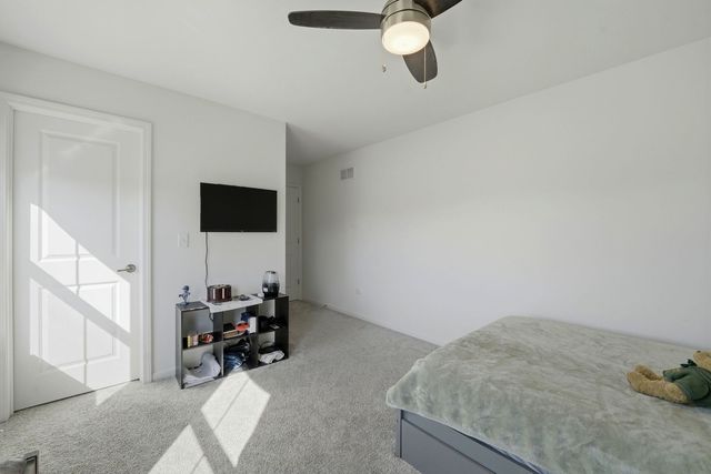 8515 Rosehall Drive, Joliet, IL 60431