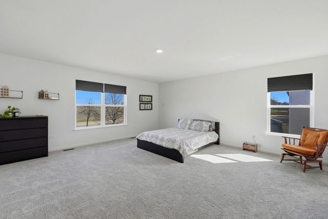 8515 Rosehall Drive, Joliet, IL 60431