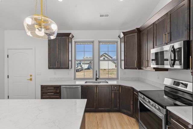 3268 S 4950 W, West Haven, UT 84401