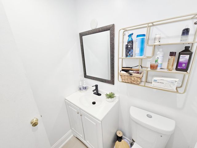 7807 Golf Cir Circle 305, Margate, FL 33063