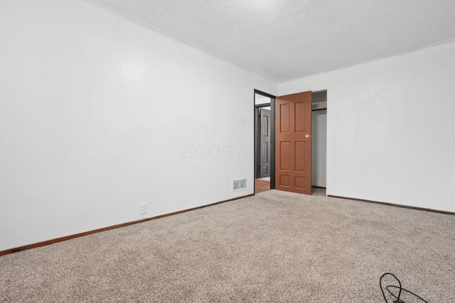 626 Pierce Avenue, Columbus, OH 43213