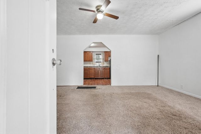 626 Pierce Avenue, Columbus, OH 43213