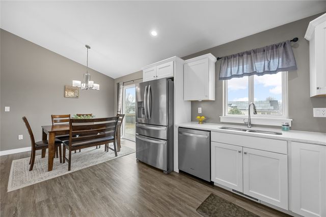 808 Marie Street, Solon, IA 52333