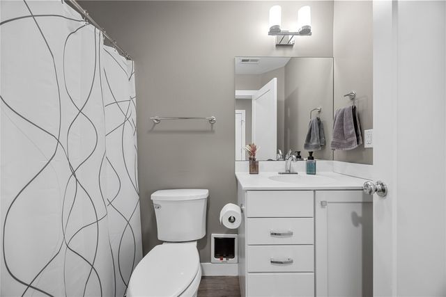 808 Marie Street, Solon, IA 52333