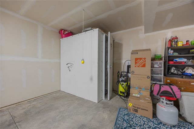 808 Marie Street, Solon, IA 52333