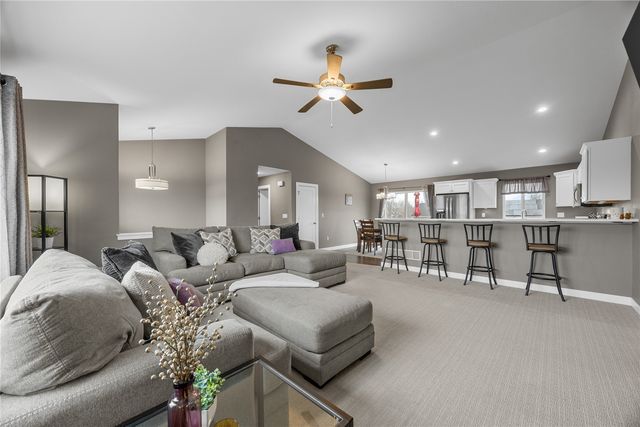 808 Marie Street, Solon, IA 52333