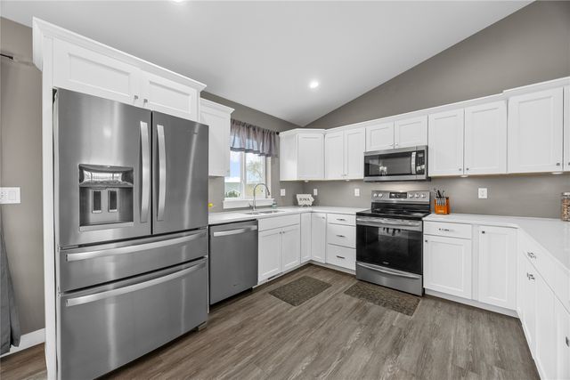 808 Marie Street, Solon, IA 52333