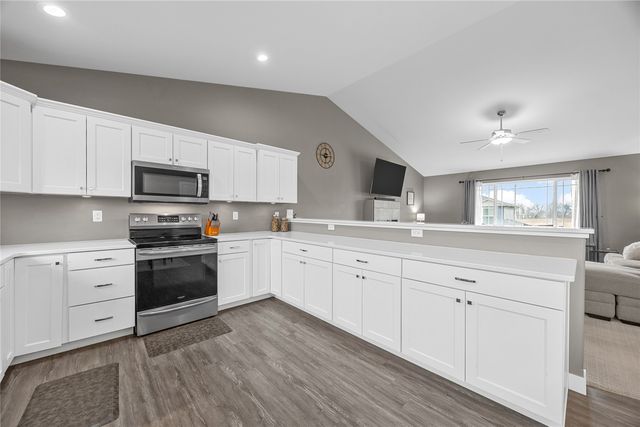 808 Marie Street, Solon, IA 52333