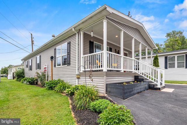 3 FIRST ST, Hatfield, PA 19440