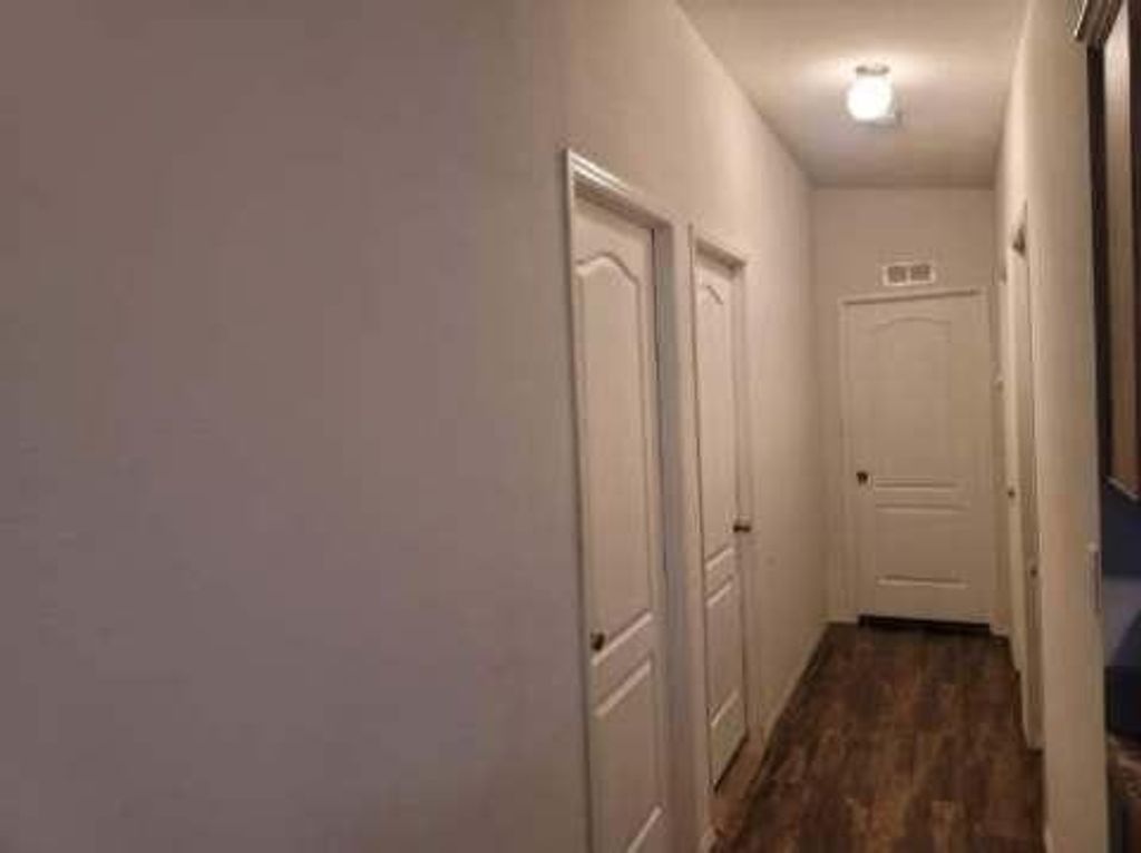 Image 10 of property listing at 2575 S Willow Avenue # 164, Fresno, CA 93725