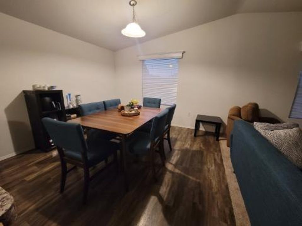 Image 6 of property listing at 2575 S Willow Avenue # 164, Fresno, CA 93725