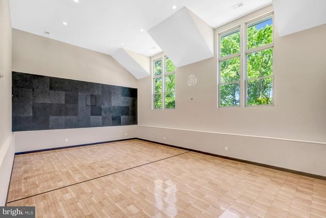 2203 PENNSYLVANIA BLVD, Alexandria, VA 22308