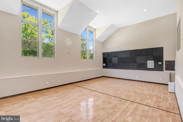 2203 PENNSYLVANIA BLVD, Alexandria, VA 22308