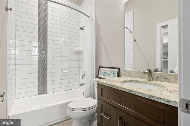 2203 PENNSYLVANIA BLVD, Alexandria, VA 22308