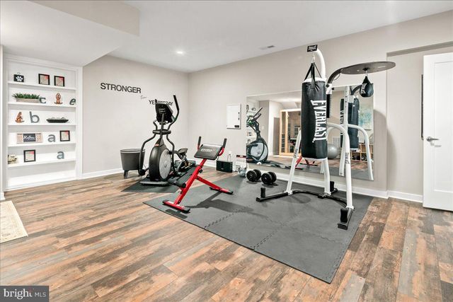 2203 PENNSYLVANIA BLVD, Alexandria, VA 22308