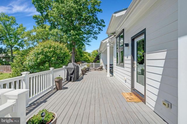 2203 PENNSYLVANIA BLVD, Alexandria, VA 22308